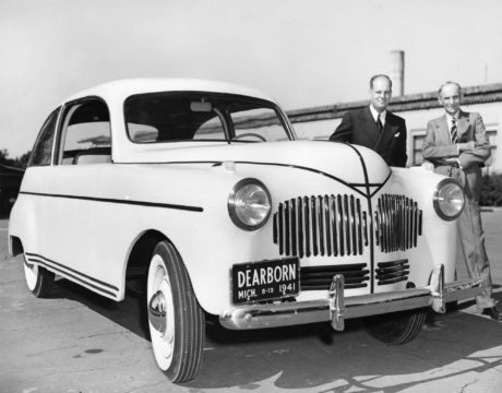 henry-fords-hemp-car